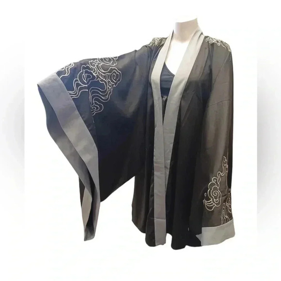 Hanfu Chinese Traditional  Black White Robe Kimono - Picture 7 of 12